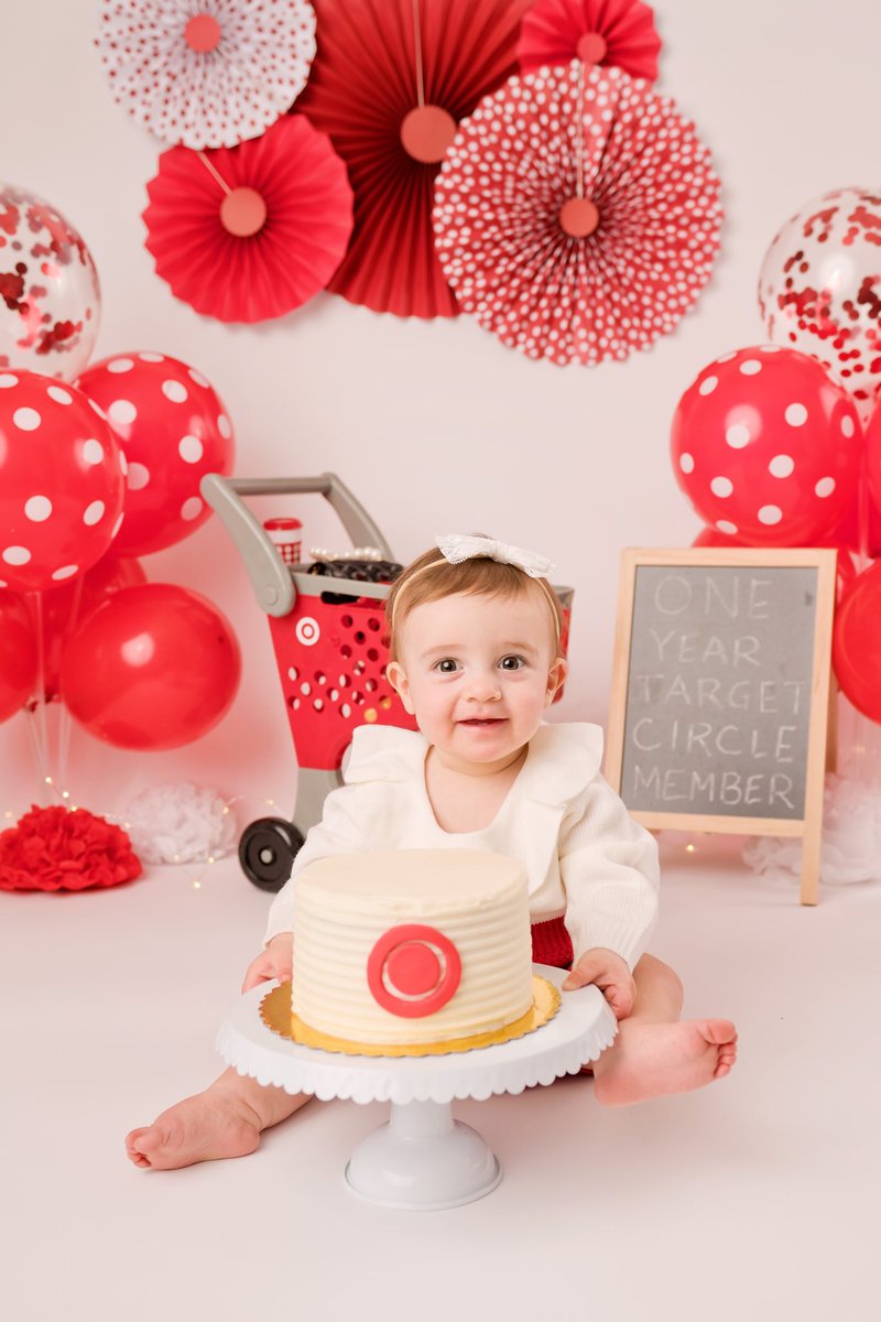 Msteltzer's tweet photo. Our little girl Cecilia turns 1 in a few days. We couldn’t resist a @Target #photoshoot. https://t.co/3nu7onqqsD