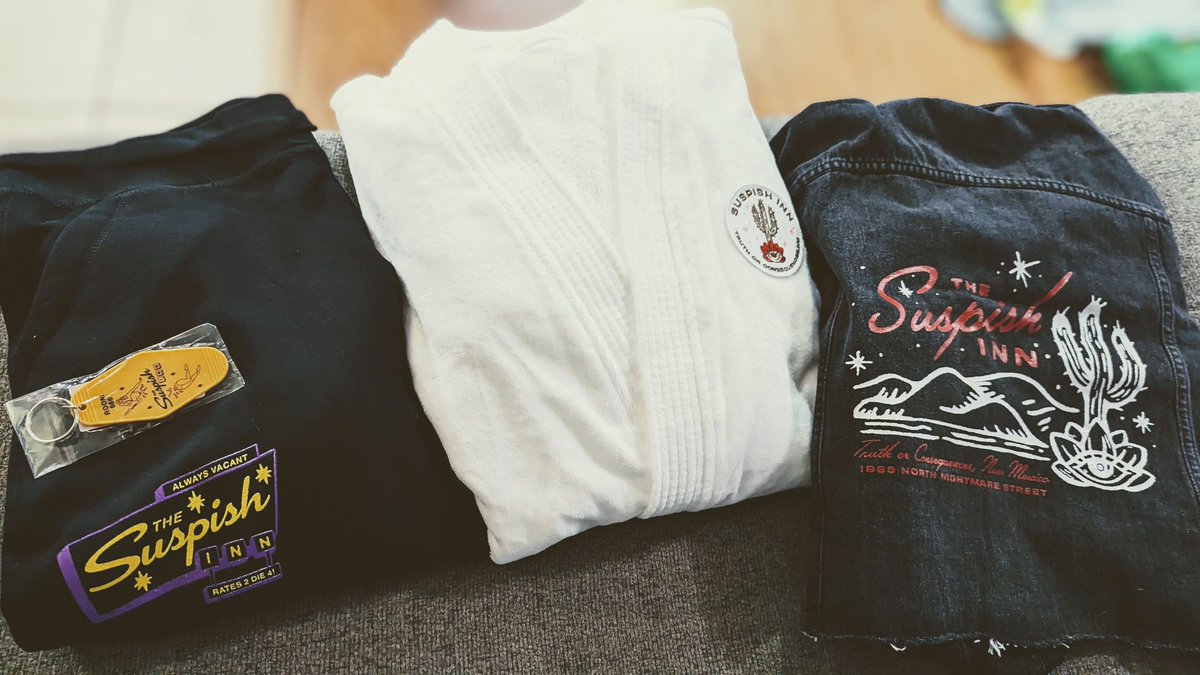 baddddwolf's tweet photo. My bestie @Disneygeek1997 &amp; my husband hooked me up with the @BaileySarian merch for Christmas.
I love it. 🎄🧿😈

#suspish https://t.co/86NHmrRC8w