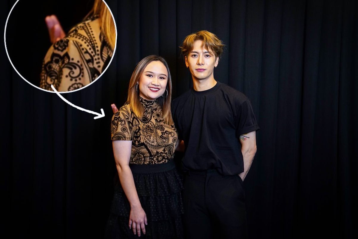 hanybunch's tweet photo. Told Jackson I’m married and he gave me the ”Manner Hands” he’s famous for👋🏻✨🤎
Trust me I’m not making this up. You can Google Jackson’s manner hands hahahaha. Good boy Jackson 🥹 https://t.co/Hj0iFcwzMu