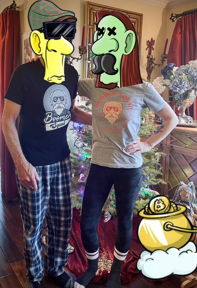 Now that he has a Boomer all his gifts be #BoomerSquad related 😆  
Mum’s a bit jelly, I don’t blame her 😾
#Merch by <a href="/truffle_Meister/">Truffle Meister</a> for the win 🏆🎄 
#TwinningwithDad #NFT #crofam 
<a href="/BoomerSquadNFT1/">BoomerSquad & PUUSH</a>