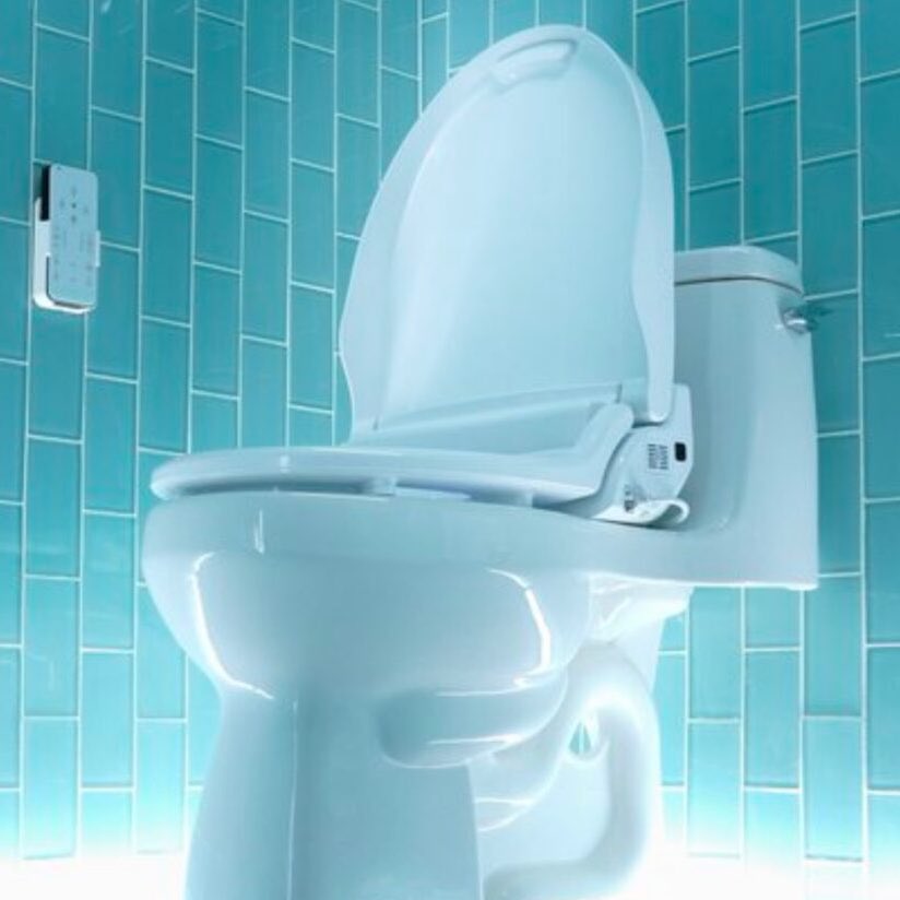 LudwigAhgren's tweet image. 🎁 MERRY CHRISTMAS🎄 

This year I’d like to spread the love of clean buttholes

So I’m giving away
10 Swipe+ bidets

♥️ like this tweet to enter and I’ll announce who won Jan 1 🫡