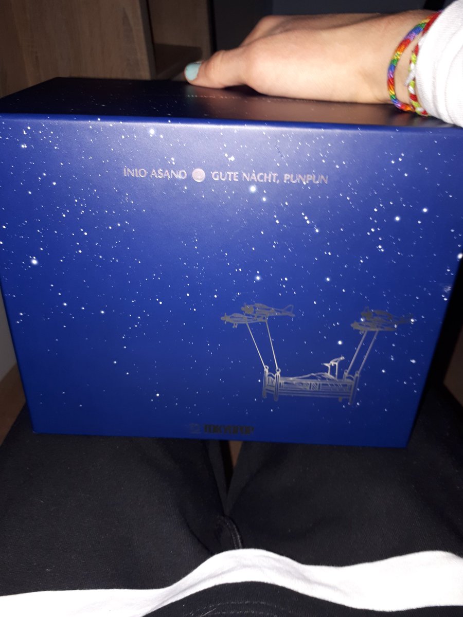 Flommli's tweet photo. Hab heute die Gute Nacht, Punpun Complete Box von meinem Dad bekommen. 
Hab jetzt soo fucking viel zu lesen und ich freue mich sehr drauf https://t.co/LtQFG9CqVe