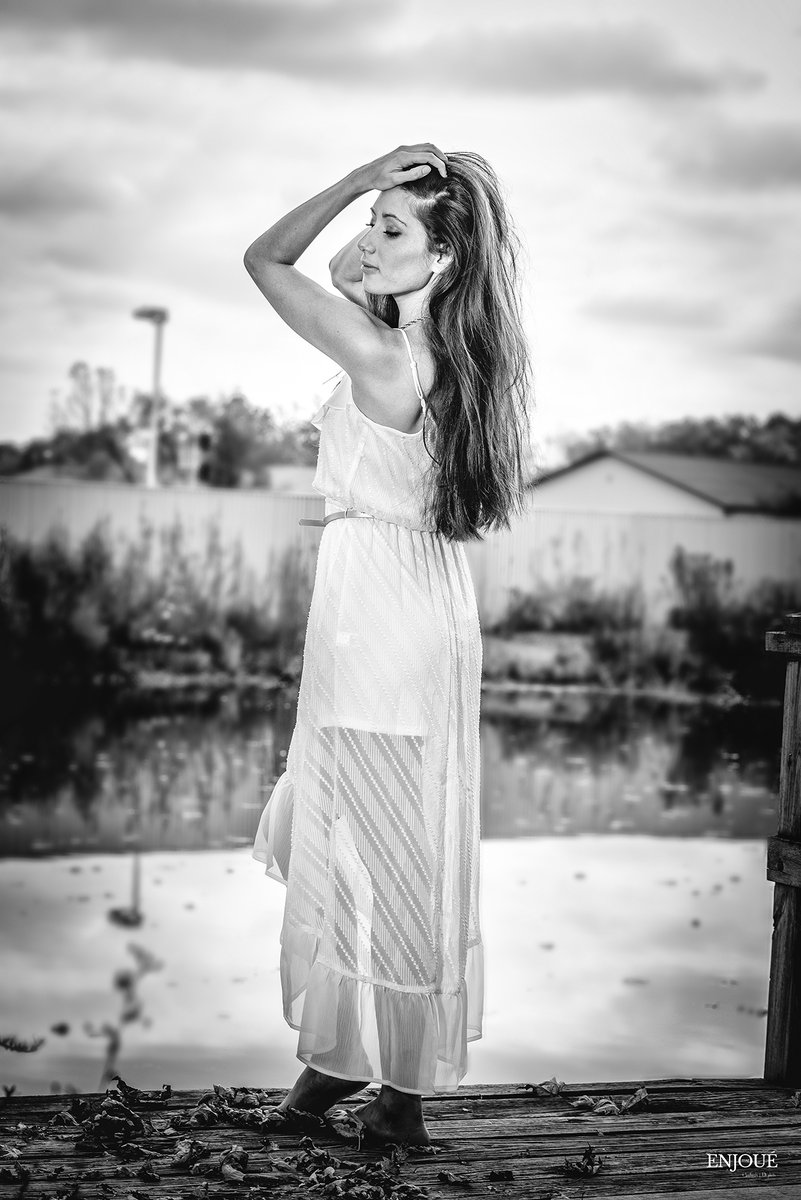 EnjoueMagazine's tweet photo. Enjoué throwback with Shawna. Cheers. https://t.co/2JdwyxIv1x