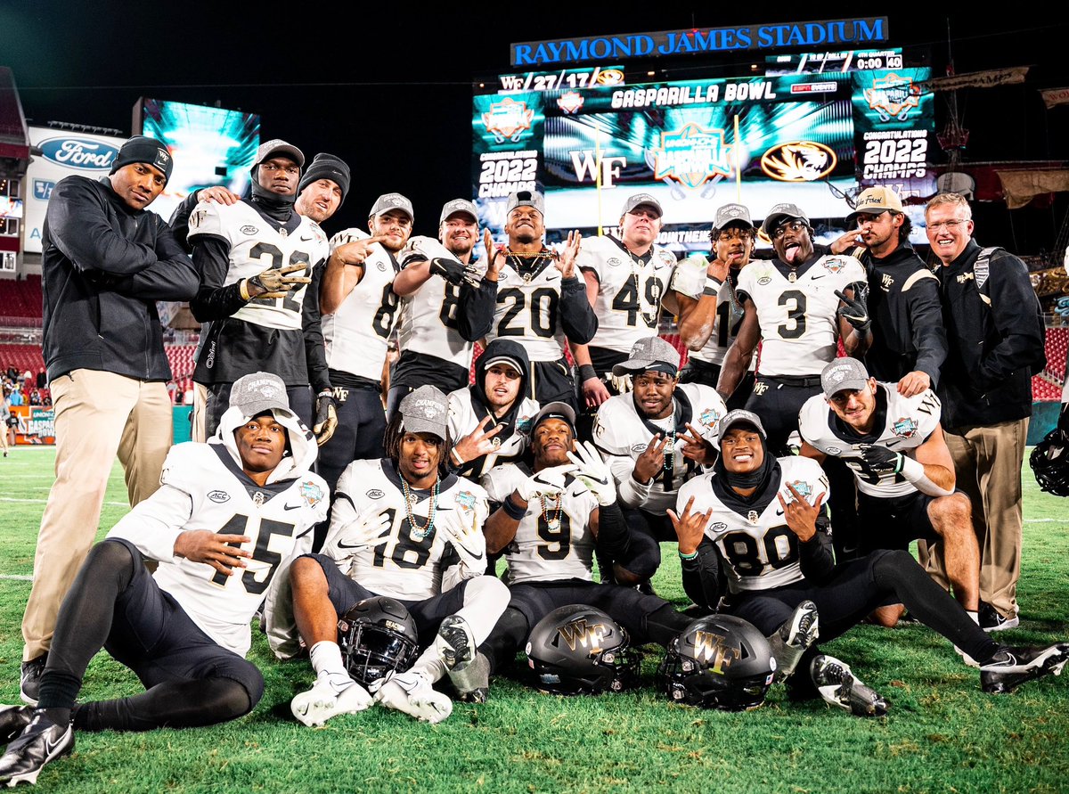 Bowl win squad pic 😈 #GoDeacs