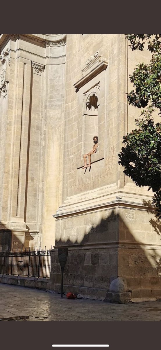 ɐʇɹɐɯ tweet media