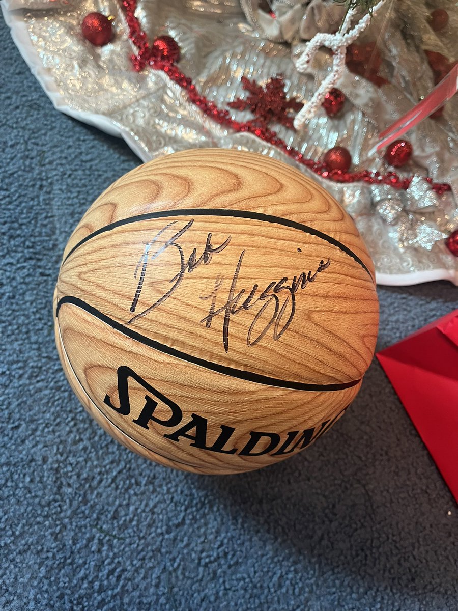 TrevorShuster's tweet photo. @wyattcoffman26 Bob Huggins Signed basketball!! https://t.co/hcJesfq228