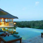 ツイートに含まれる画像