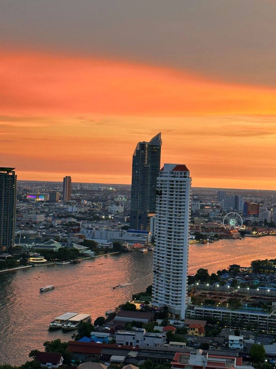 ragil_bezarius's tweet photo. , Right and wrong, success or failure, turning head empty, the green hills are still there, and the sunset is red for a few times https://t.co/CBl1oSJVrh