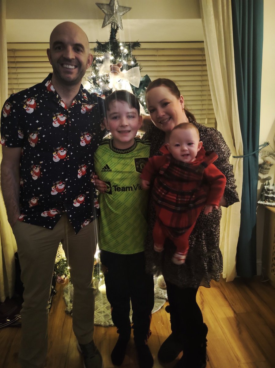 This picture seemed so far away last Christmas, feeling so grateful for family &amp; friends this year. That's all we need. Thank you to all who helped us to get here!! 🙏

Happy Christmas to all. 

<a href="/CoombeFriends/">Friends of the Coombe</a> <a href="/ULHospitals/">Follow @HSEMidWest</a>