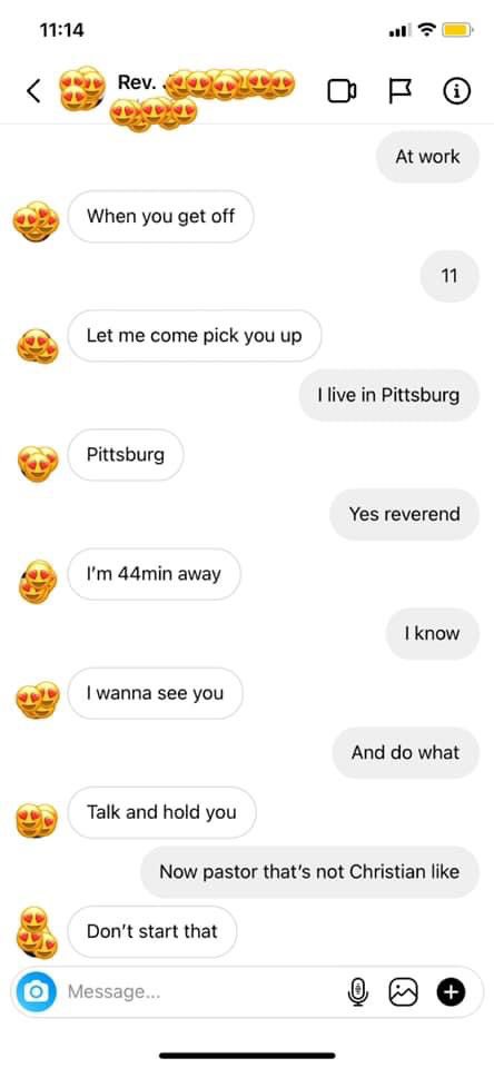 faiththegemini's tweet photo. The pastor be acting like he so holy but be in my messages 🚩 🤣 https://t.co/oAg0sZu5xr