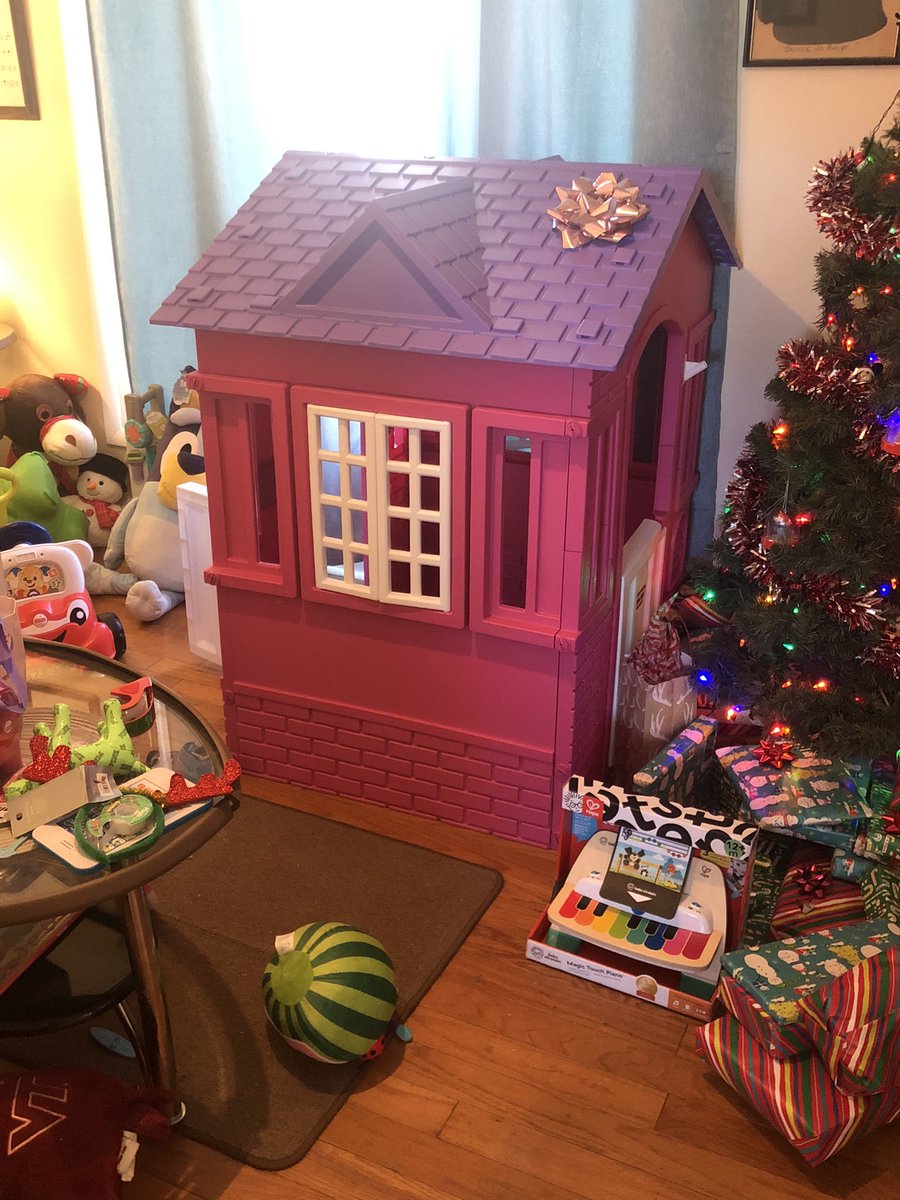bpmitchell47's tweet photo. Merry Christmas. We spoiled ourselves today. Santa brought Aggie her own house. I got a few new Apple products from a new watch to a new set of AirPods. https://t.co/uOJzqn6p7Y