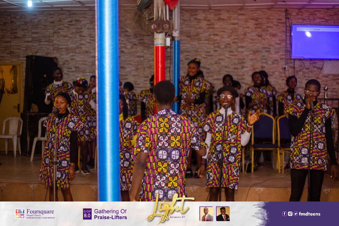 FMDteens's tweet photo. GOD'S ARMY
#GOP8.0 #FMDTeens #light #December25th #Christmas https://t.co/hzk871Upwe