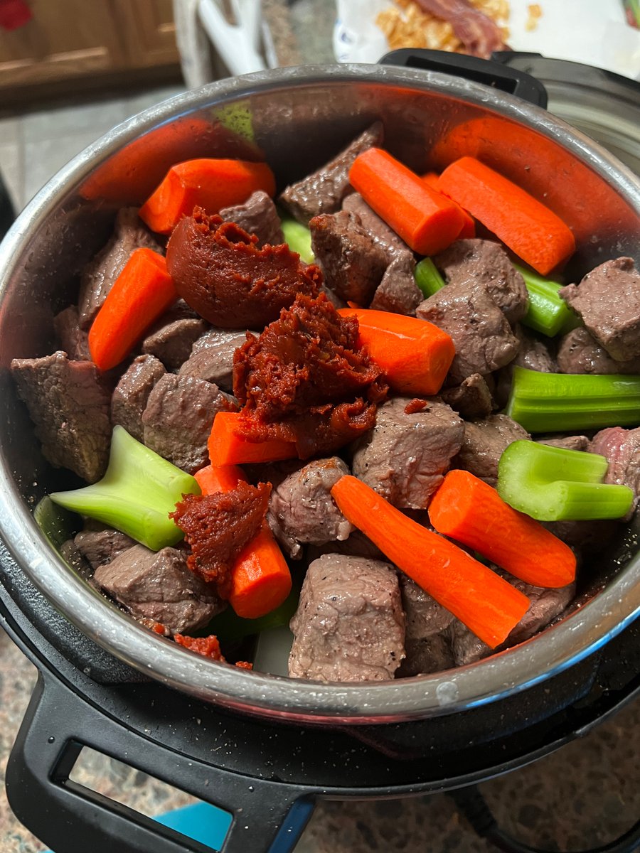 GCCDaemon's tweet photo. Nothing like some hearty stew on a cold day to share with family. ❤️ https://t.co/xGwBWn7cvV