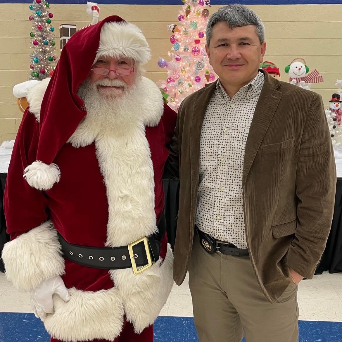 Merry Christmas, everyone! Hope you’re enjoying a wonderful holiday season with friends and family. Stay safe!