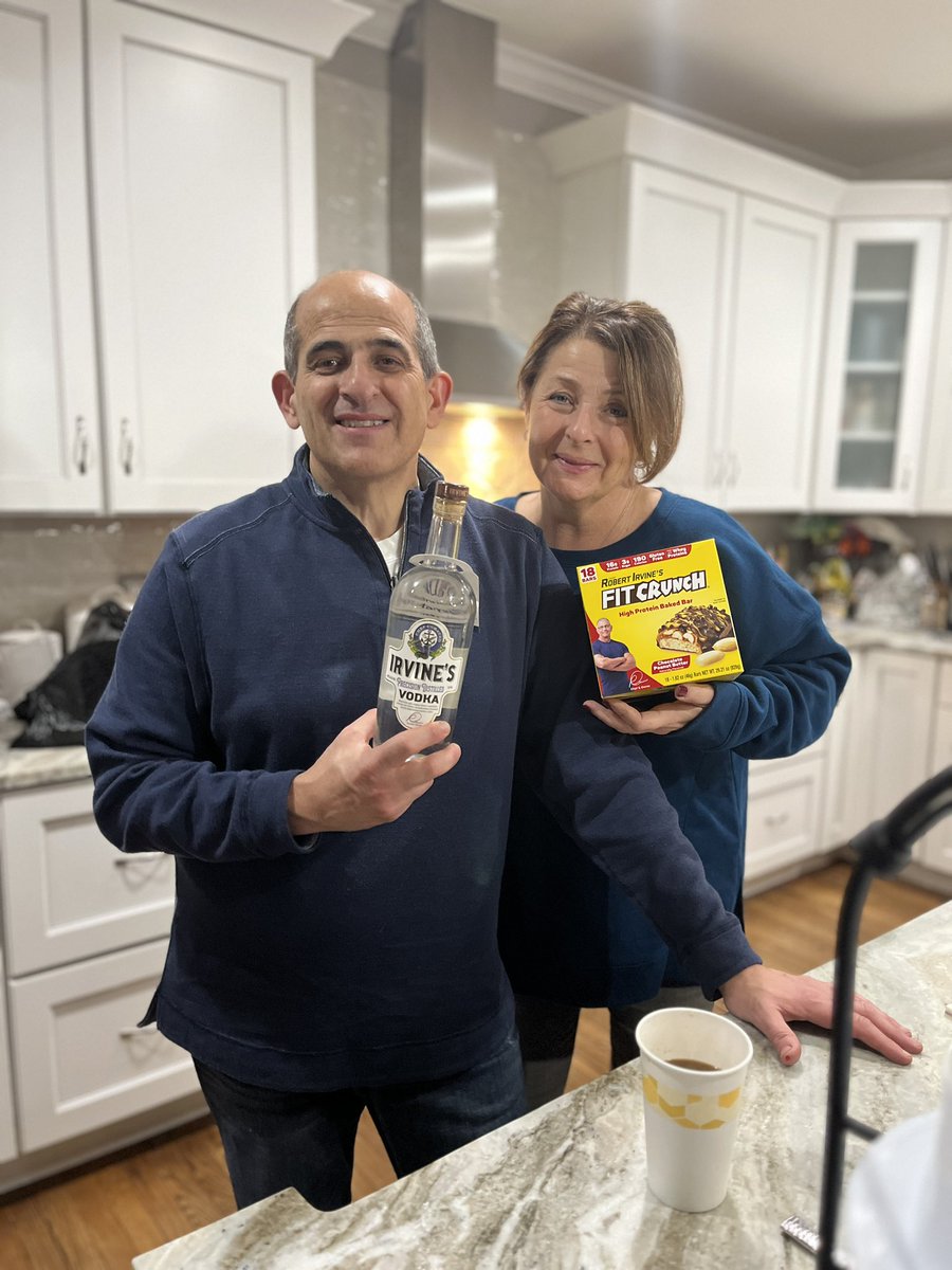 Hey <a href="/RobertIrvine/">Robert Irvine</a> just gave my brother in law  Frank your vodka and his wife Diana said “ we’ve loved his #fitcrunch bars for years.”#Irvinevodka. They loved our gift.🍸
