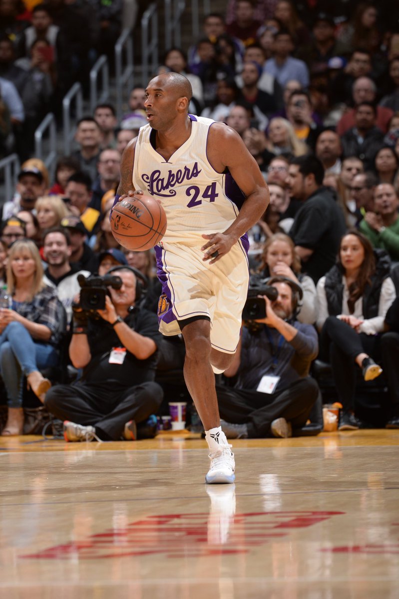LakersLead's tweet photo. Missing Kobe a little extra today 💜 https://t.co/uYWJHokP8V