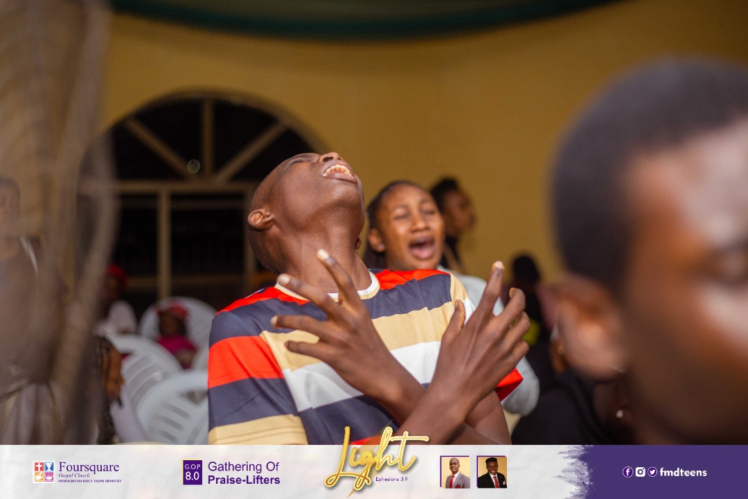 FMDteens's tweet photo. Pray oo!!!
#GOP8.0 #FMDTeens #light #December25th #Christmas https://t.co/hFqkcc5lcz
