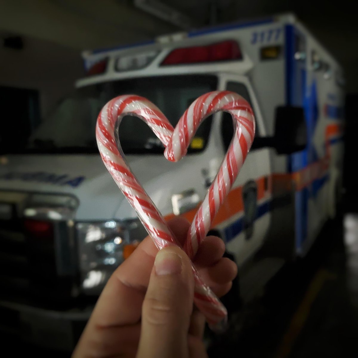 HaltonMedics207's tweet photo. Happy Holidays and Merry Christmas 🎄 to all! Thanks to all our members spending time away from families to serve over the holidays. Wishing our colleagues in dispatch, hospitals, police and fire services a safe and happy holiday season 🏥🚑🚔🚒. https://t.co/9cufsqdO07