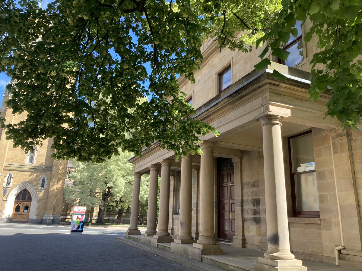 MemoryandWit's tweet image. Glorious Hobart: wonderful weather for buildings and boats accompanied by the bells of St David’s. Boxing Day bliss.