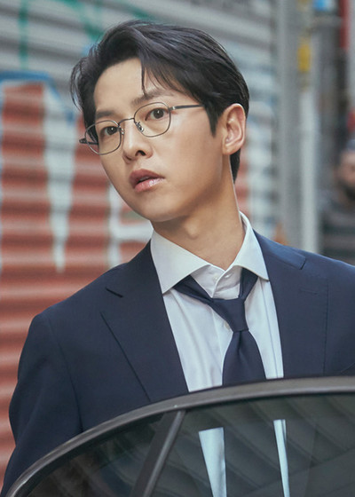 LiryOnni's tweet photo. Song Joongki hizo pública su relación amorosa con una mujer británica 💕 No lo esconde y disfruta de sus citas!!

Recién se terminó de emitir su drama #RebornRich con 26,9% de audiencia y ahora es el 2do kdrama con mayor rating en la televisíon coreana!!

https://t.co/la7lPWHjUB https://t.co/ch1964wxkp