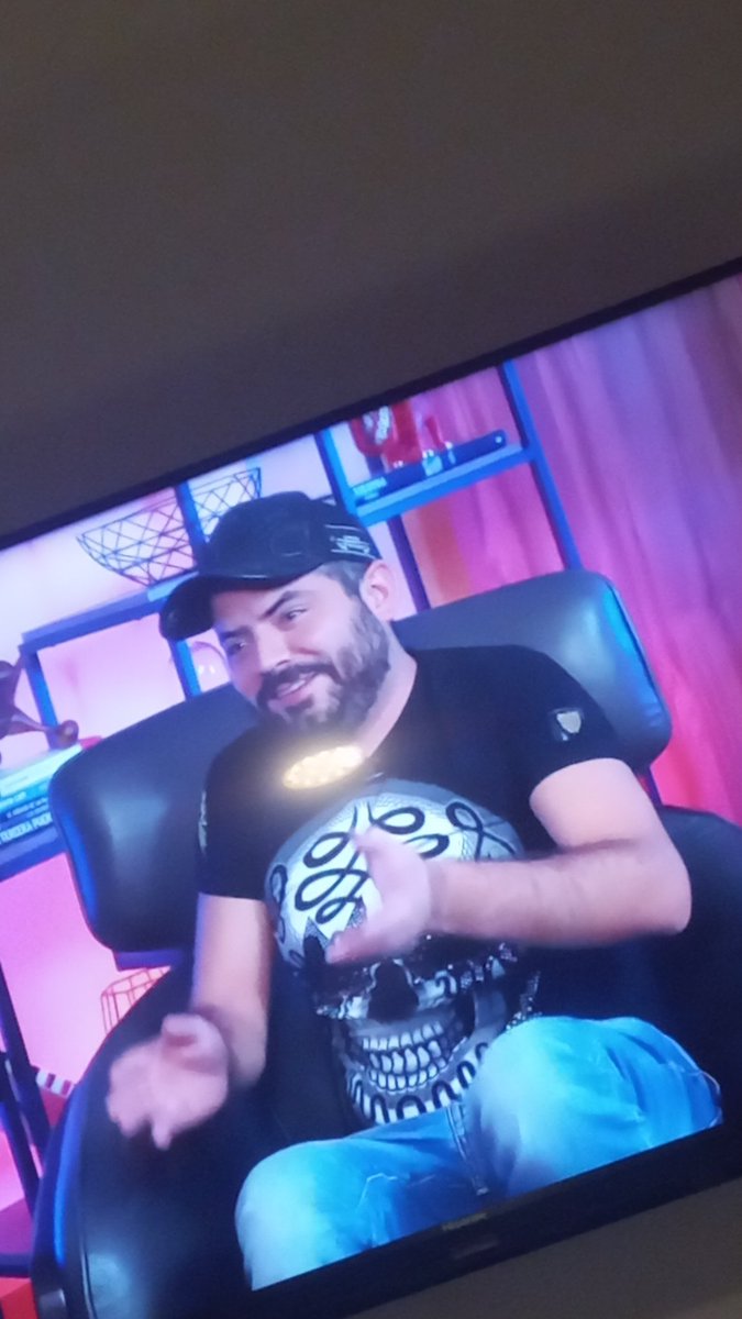 LicSandyR's tweet photo. @YordiRosado @joseedu92 La venganza es buena 😅 https://t.co/YZjy7rqWsz