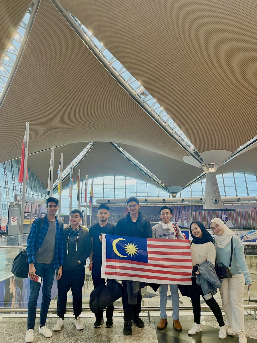 iiumdebates's tweet photo. IIUM is sending 3 teams and 1 judge to Madrid WUDC! Its our second overseas tournament post-covid and we're very excited. Safe travel and good luck teams! 🇪🇸🤍 May they make IIUM and Malaysia proud. 🇲🇾

@anwaribrahim @hannahyeoh @AdamAdli @SyedSaddiq https://t.co/PwwbgRV7EJ
