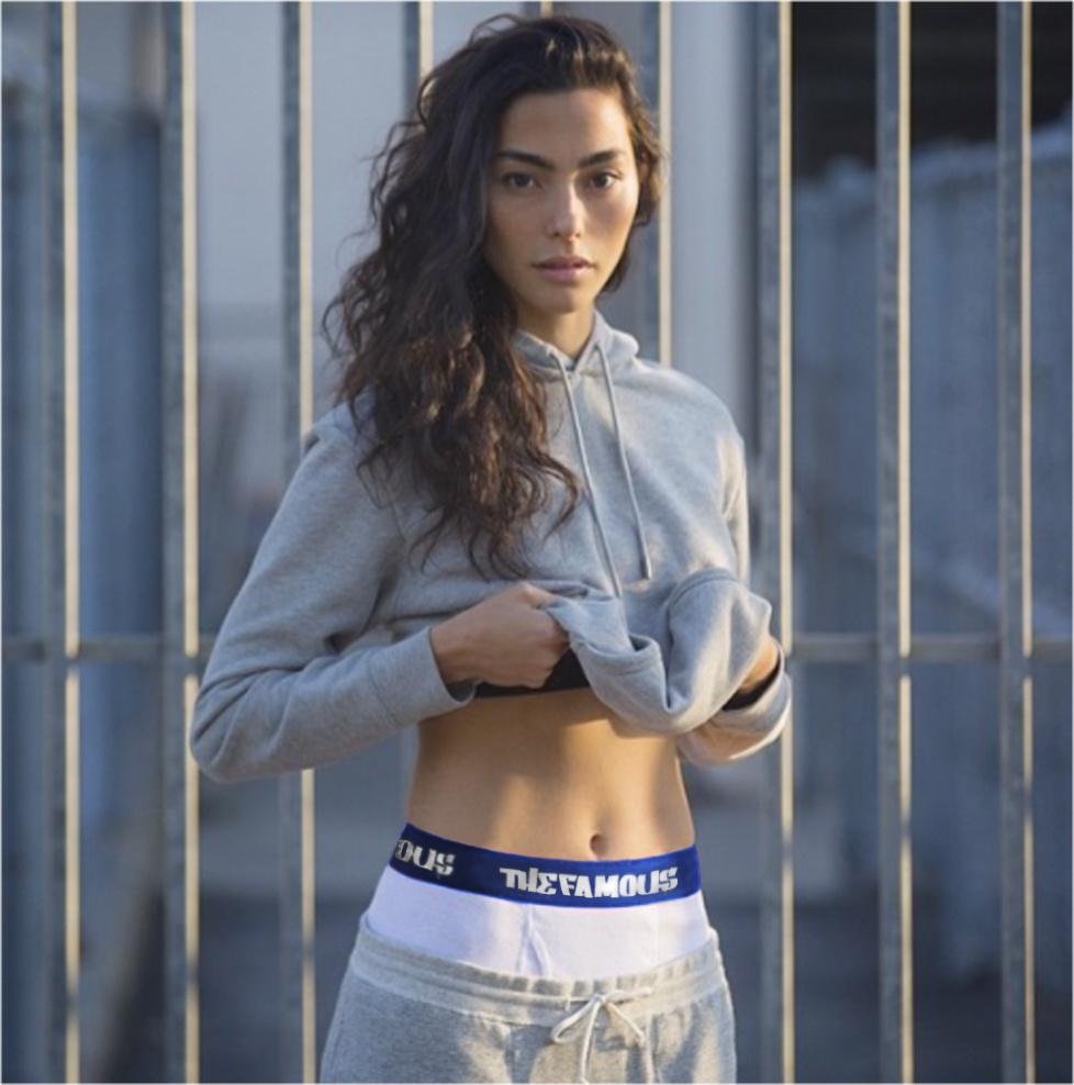 TheFamous_AS's tweet photo. 1/ NFT will impact streetwear drops from immersive experiences to counterfeits. 

TheFamous is building a web3 marketplace and brand, dedicated to street culture and streetwear, using the potential that NFT have to transform streetwear collectibles drops.
Read the thread and RT! https://t.co/rM7HNkrvrR