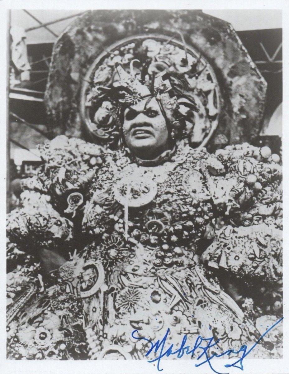 staytoonedfolks's tweet photo. Remembering the incomparable Mabel King (December 25, 1932 – Nov. 9, 1999) on her birthday. 🎂❤️
8x10 publicity still of “Evillene” in the 1978 film version of “The Wiz”, signed by Mabel, from our collection.
#MabelKing #WhatsHappening #FantasyIsland #TalesFromTheDarkside #TheWiz https://t.co/axmaXnpJYh