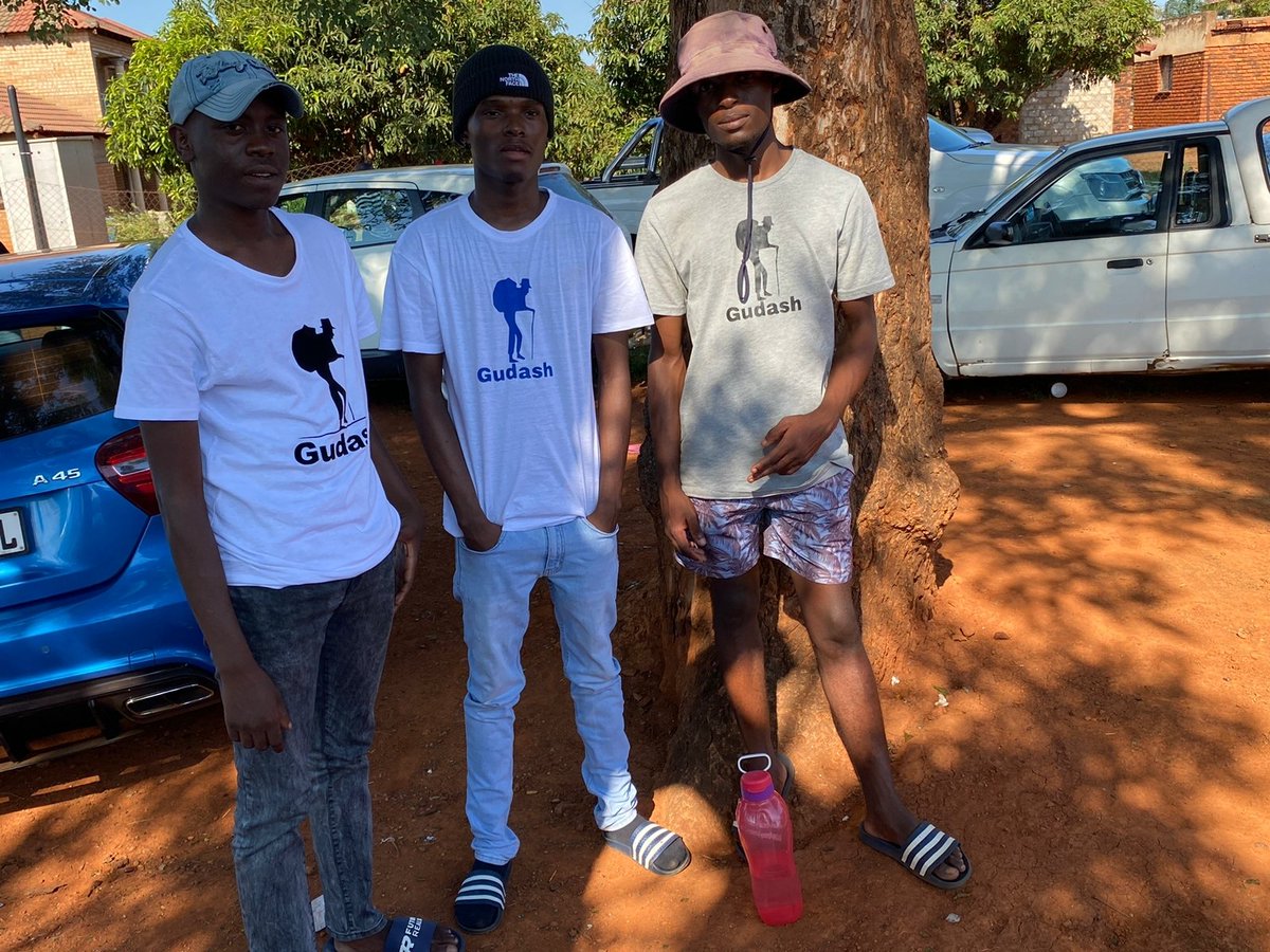 GudashStore's tweet photo. 🧢Gudash👕 https://t.co/Cb8TZPXm7w