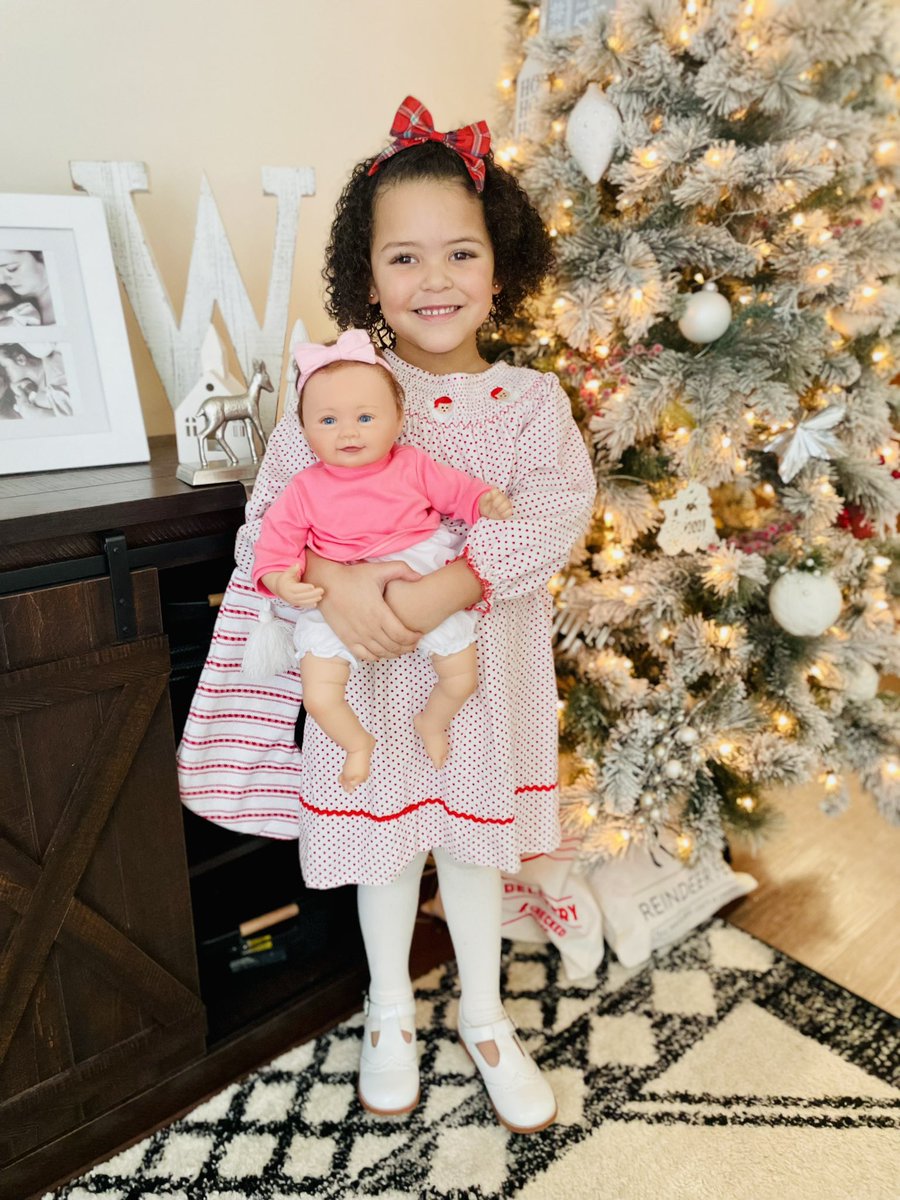 VsSullivan's tweet image. Merry Christmas from our family to yours ❤️💚