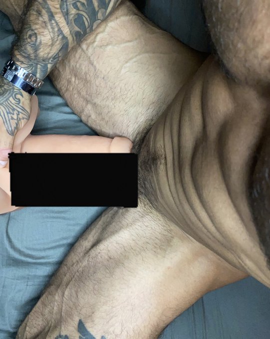 New Post! Playing with my 🎁 🍆 https://t.co/ucs4bAGyBW https://t.co/9NlExbx35Y