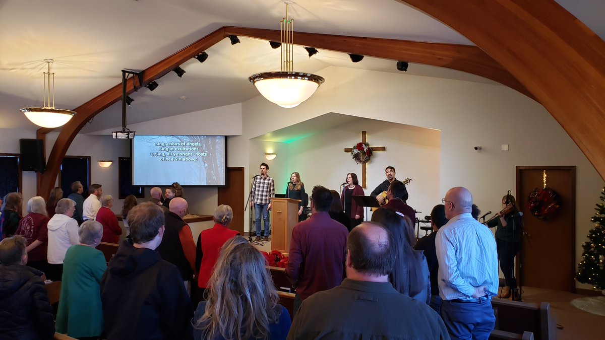 HopeforReno's tweet photo. Living Hope Church and Calvary Baptist Church joined together this morning in celebrating our Savior's birth. Merry Christmas! https://t.co/qoSTNA1NEa