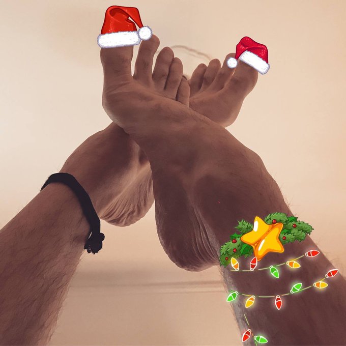 Like my #Christmas ??

? https://t.co/SiB7NFkqCO
? https://t.co/3C9sVa1RFn 

#feet #sexyfeet #Christmas2022
