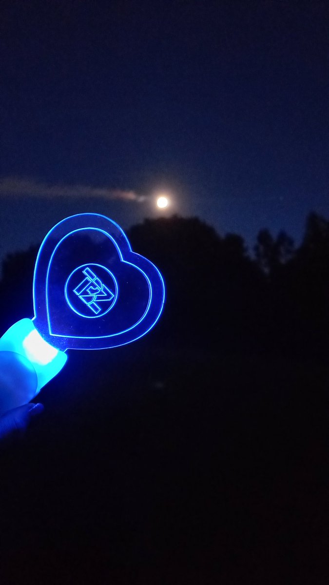 RaySuri98's tweet photo. @IST_THEBOYZ 🥺❤🇨🇱 2022년에 가장 좋았던 건 콘서트에서 만난 거였어 칠레로 꼭 돌아왔으면 좋겠어 너무 사랑해 앞으로도 계속 함께 좋은 추억 만들 수 있었으면 좋겠어 모든게 고마워 
☃️🎄🤗💕❤💕❤💕❤💕❤💕❤
#christmas_with_kevin
#크리스마스는_케빈과_함께 https://t.co/NUDWirSRqE