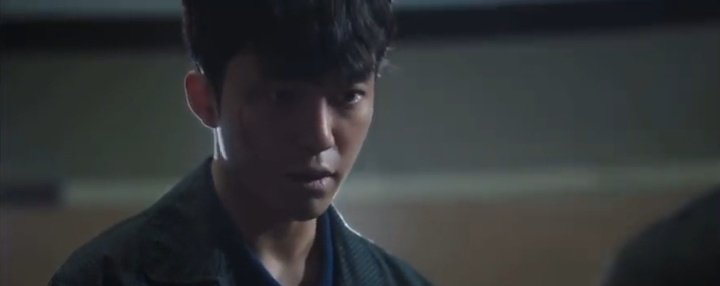 jieunlostsister's tweet photo. my favorite scenes, dojun's belongings is still on his office. i personally touched seeing that old computer is still there 🥲 and ha inseok surprise appearance, he's so loyal to dojun even after all the unfortune that he faced 😭
#RebornRich #RebornRichEp16 https://t.co/BSwAa5QLKp