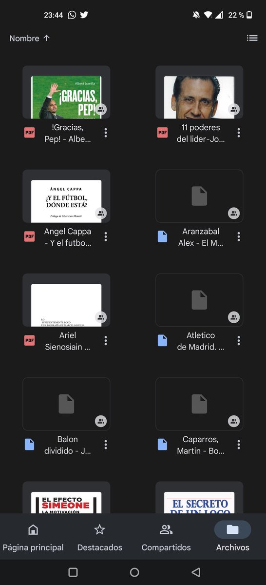 Veo que en Twitter muchos quieren tener libros de fútbol.

En este enlace público, subí 23. Disfrutenlos y compartan que me sirve mucho la difusión y el follow. 😊

Si tenés un libro digitalizado, avísame y lo subimos.

PD: créditos a los autores.
drive.google.com/drive/folders/…