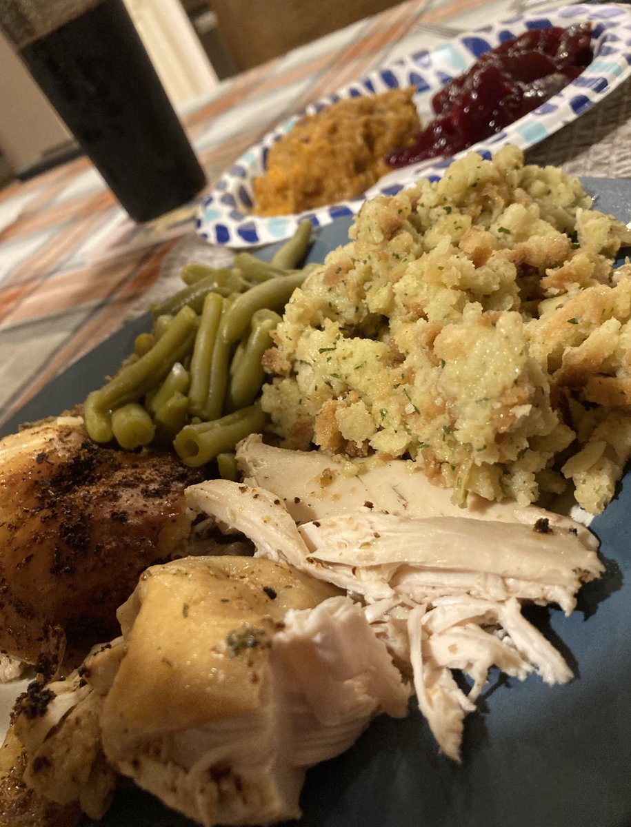 TheyCallMeDSP's tweet photo. Here is our Christmas dinner for 2022! Roasted whole chicken, sweet potato mash, stuffing, green beans, and cranberry sauce! It was seriously good and we will likely make this style of chicken again bc that skin was AMAZING! https://t.co/lqyL1ATDNS
