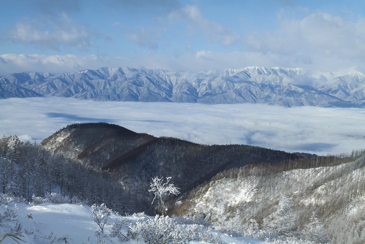 武石峰からの雲海。−7度で比較的暖かかった。#林明輝写真美術館 #Leofoto林明輝LS284CLin #ファインダー越しの世界 #キリトリセカイ #ソニーαアカデミー #東京カメラ部 #日本の絶景 #風景写真 #森の瞬間 #DesignScape #故郷OTARI小さな谷の物語 #自然首都福島県只見町の四季 #美しい景色 #日本の風景