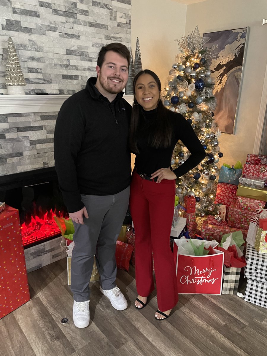 RhidoTV's tweet photo. Feliz Navidad 🎄❤️ https://t.co/5ZRNqh4Ump