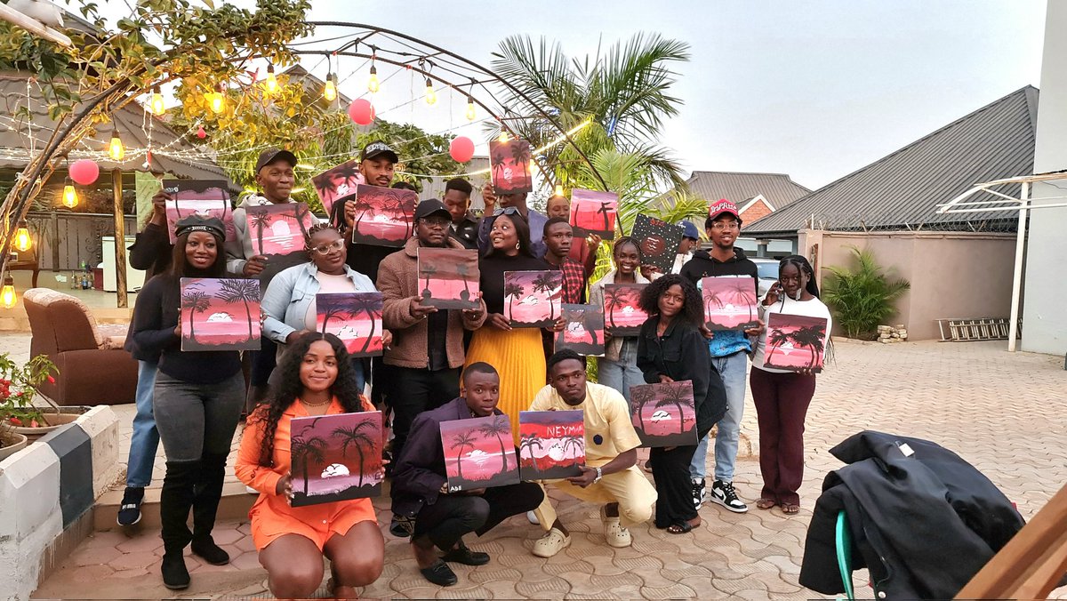 MichaelItuen1's tweet photo. Thank you, my Twitter Jos folks. Una no dey carry last. Thank you, @SipandPaint_Jos, for professional service. Retweet if you see ya self. #jos https://t.co/pPQleqw3u1