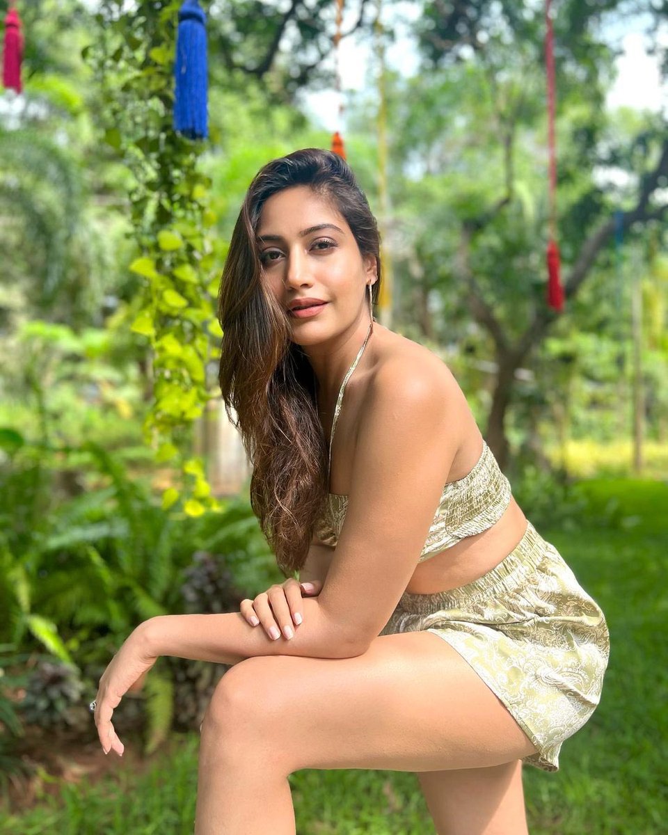 I’m more beautiful when I’m tan 🌸✨

#surbhichandna #surbhichandana #surbhichandnafan #surbhichandnalovers #surbhichandnafanart