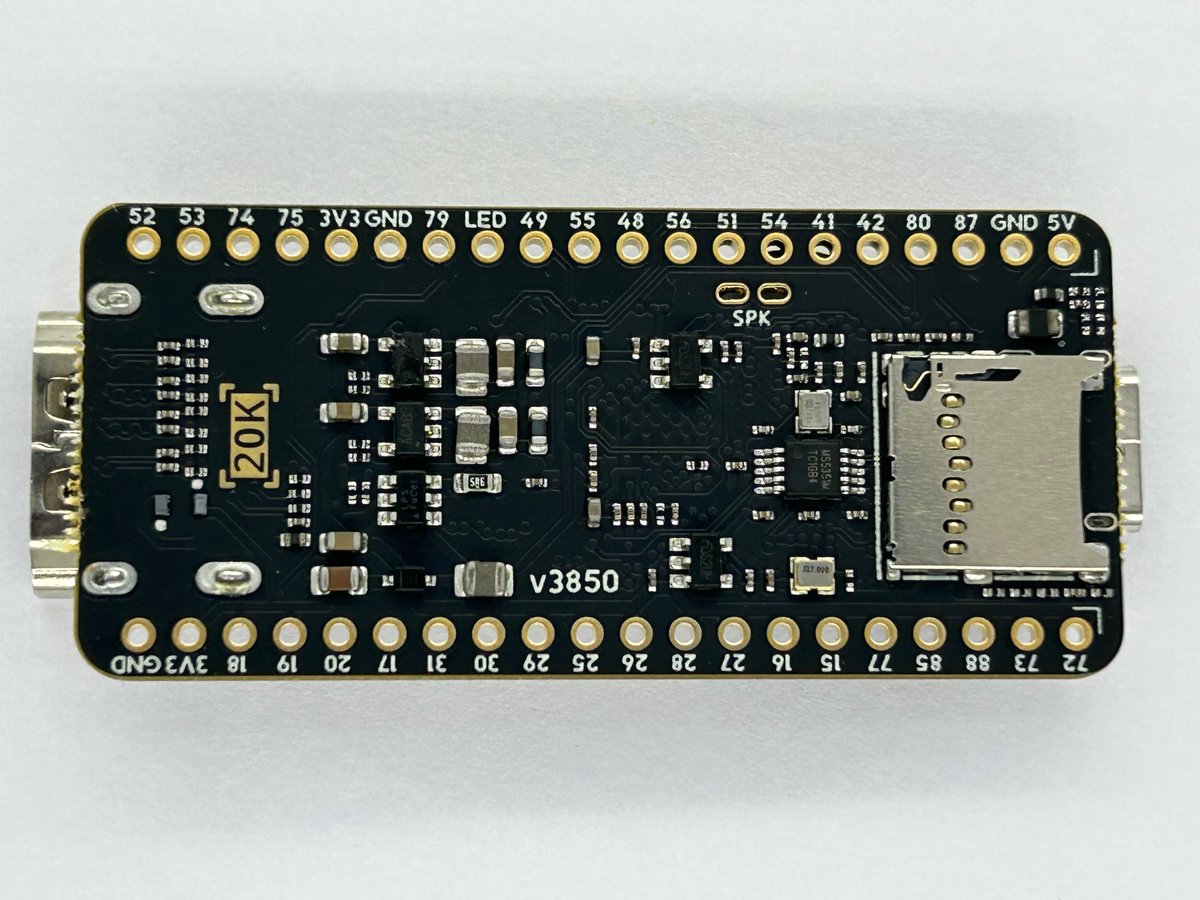 SipeedIO's tweet photo. New #FPGA TangNano 20K coming soon~
SIP low latency SDRAM instead of DDR3 or PSRAM, upgrade BL702(USB2.0 FS) to BL616(USB2.0 HS OTG),
Add external pll chip MS5351 to gen accurate clk~
Special design for retro games, on board codec+pa for speaker, and support PS2 joystick~ https://t.co/js1yKSgJKM