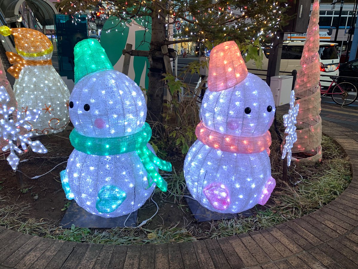 クリスマス装飾があっという間に終わってしまって、少々寂しいですが、ロビーファイブのウィンターイルミネーションは、2月まで継続予定です✨　毎日寒いですが、キラキラに癒されにお越しください😊
#相模大野　#イルミネーション