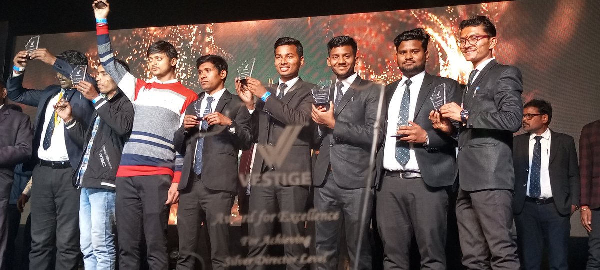 Anuragsi007's tweet photo. What a great evening in VAF - Vestige Award function..

#VAF #enjoy #award_function🏆 https://t.co/yN6ws4434Y