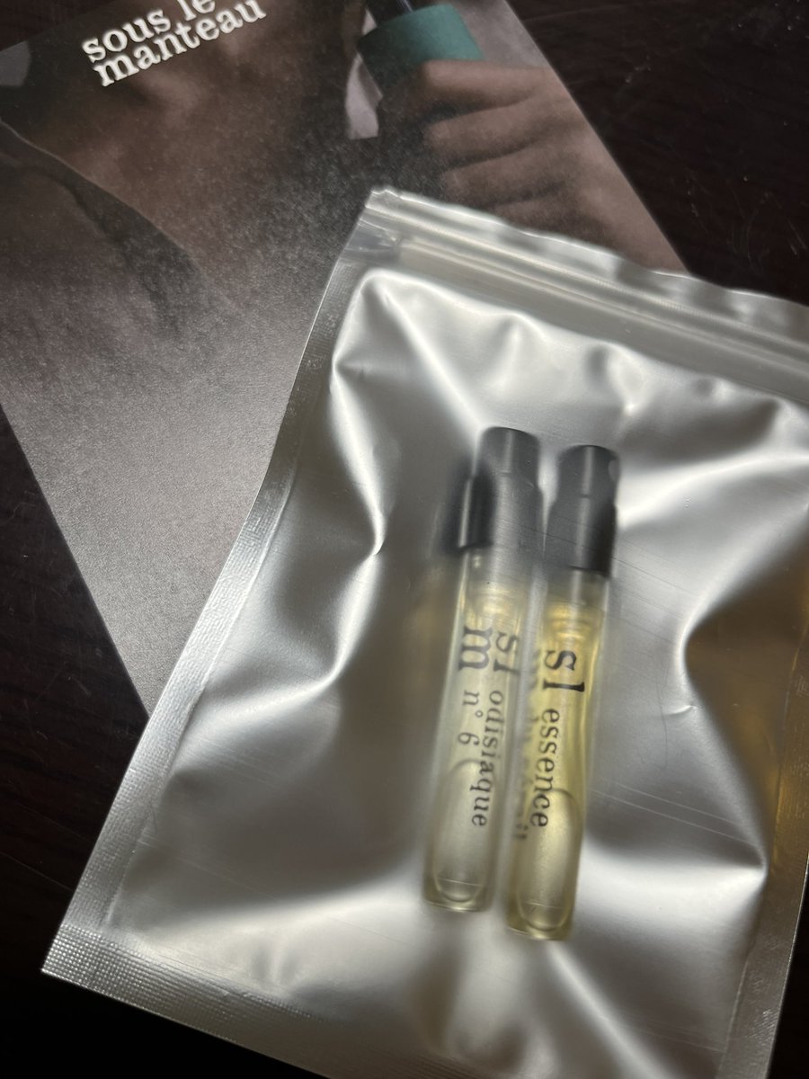 SLMサンプル
n°4 essence du sérailとn°6 odisiaque届きました
早速odisiaque試してみましたが、これはハマる
スパイスとスモークの効いた
落ち着くけど高揚する
懐かしいけど新鮮な不思議な香り
やみつきになる感覚は媚薬というのも分かります