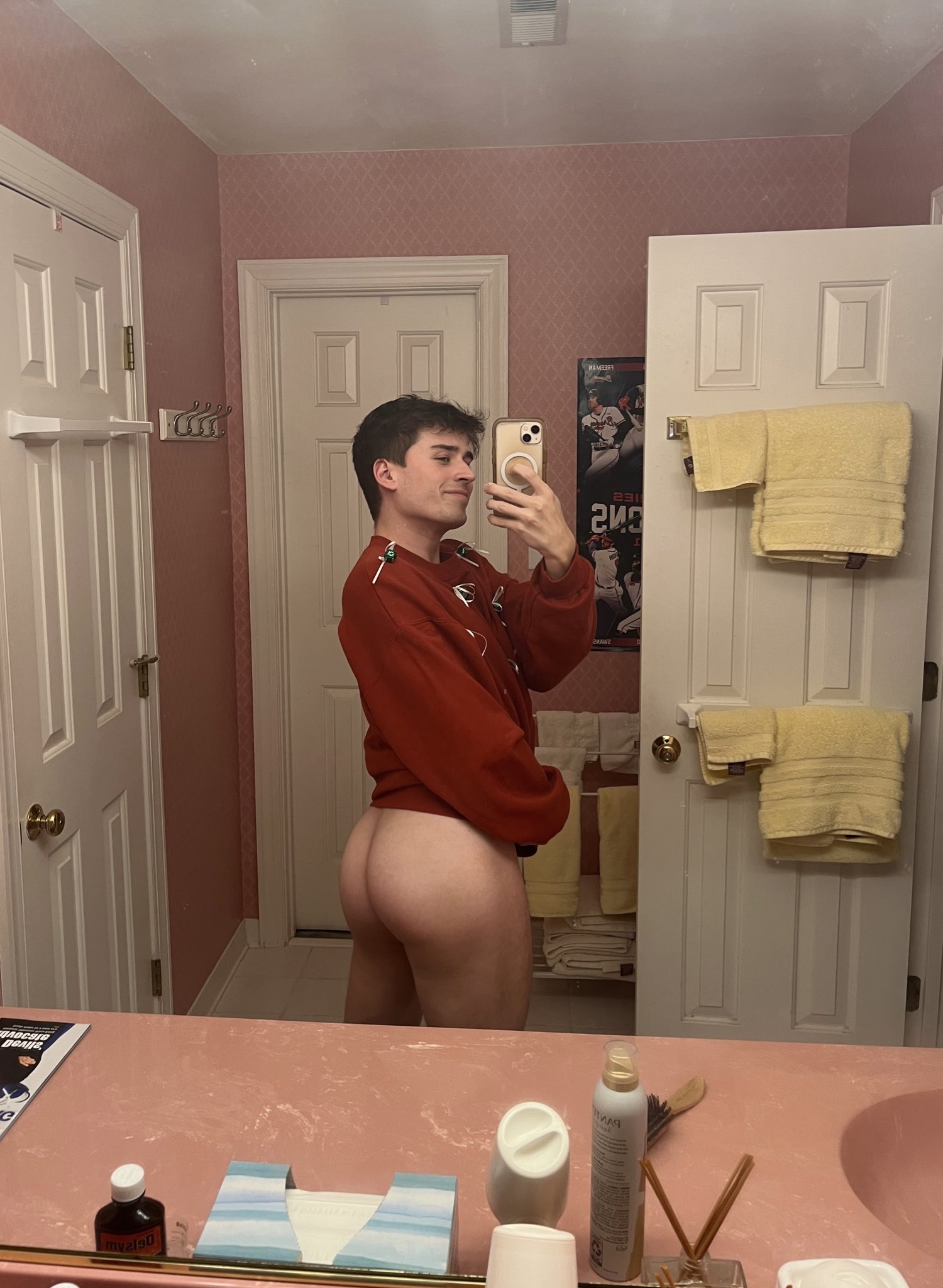 does this homemade Christmas bell sweater make my ass look fat? https://t.co/8r0Te2uR7t