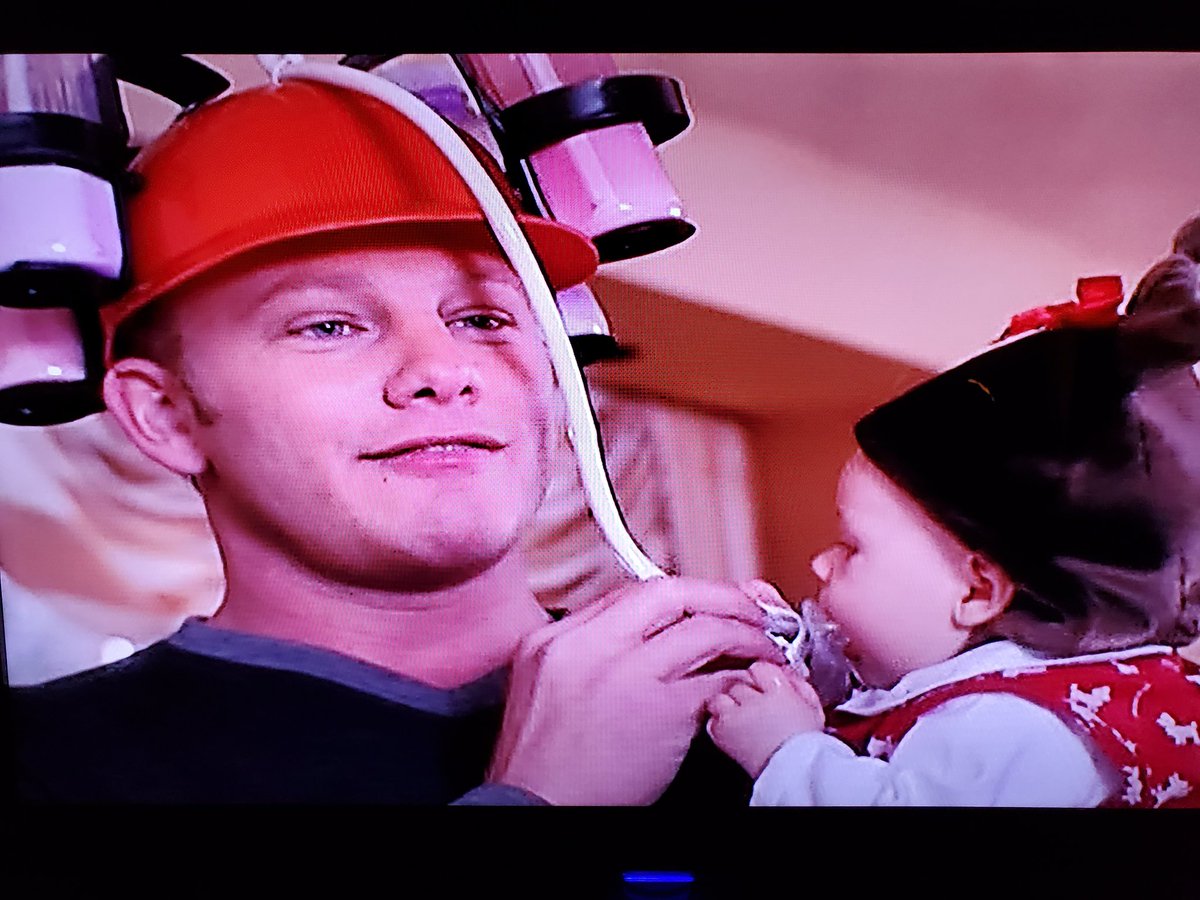 DaReal90210's tweet photo. I bet @IanZiering wishes he would have patented this! https://t.co/gH4HgxabJJ