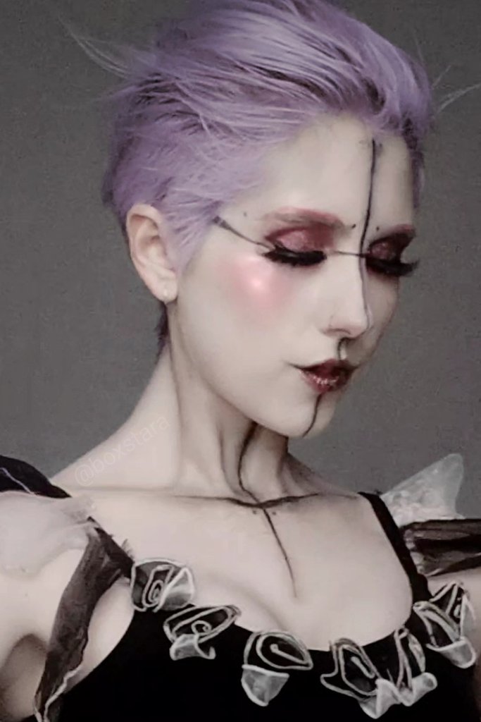 𝑰 𝒄𝒐𝒖𝒍𝒅 𝒉𝒆𝒂𝒓 𝒚𝒐𝒖...𝒃𝒓𝒆𝒂𝒕𝒉𝒊𝒏𝒈.

Here is my first draft of Ballora from FNaF! A lot of work to be done on the makeup and her dress!