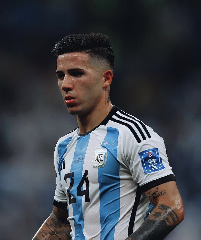 AlbicelesteTalk's tweet image. (🌕) Many big teams in Europe are interested in Alexis Mac Allister and Enzo Fernández. @gastonedul 🇦🇷