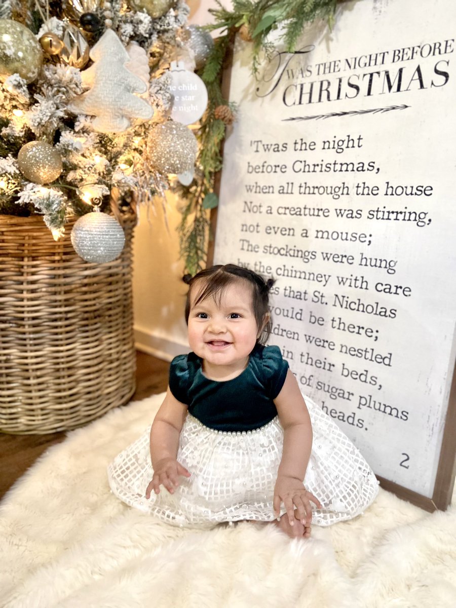 NancyMercado000's tweet photo. 🎄🤍 pt 2. https://t.co/QYERNuchyF